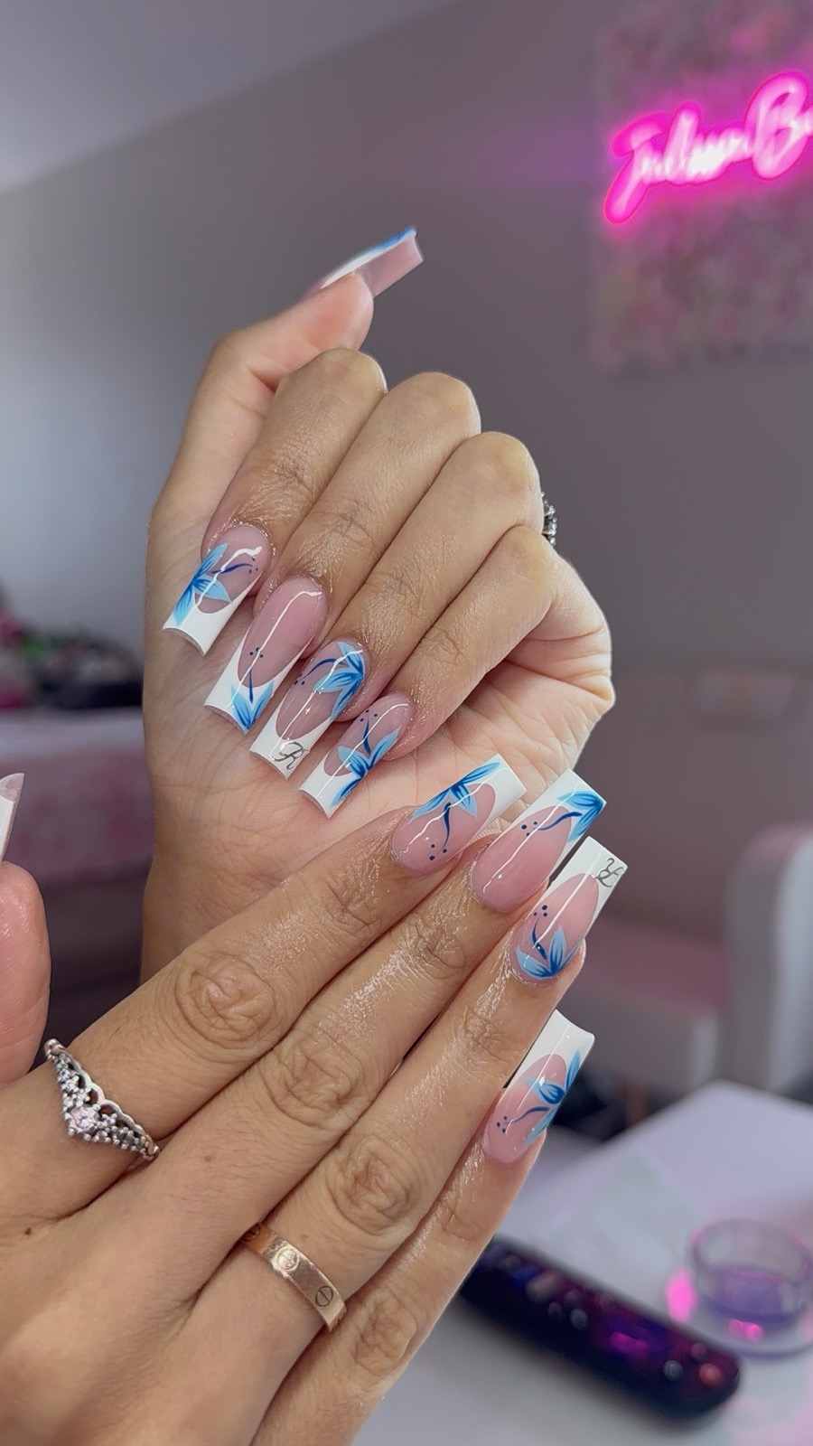 Julissa Boutique nail art